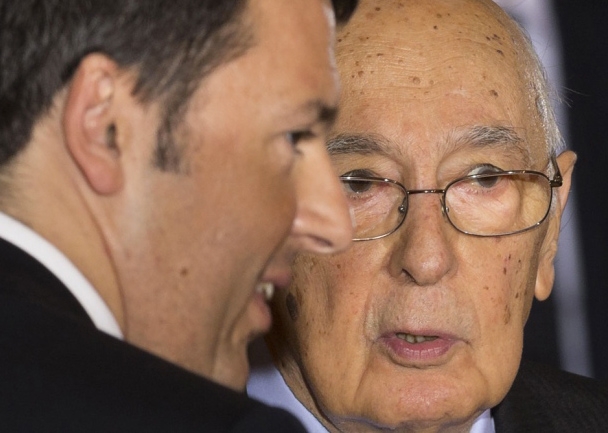Riforme, i consigli di Napolitano fanno riflettere Matteo Renzi
