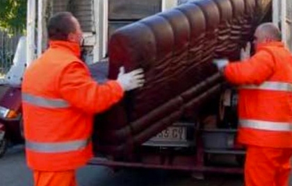 Rifiuti. Domenica torna raccolta ingombranti. 31 siti a disposizione dalle 8 alle 13