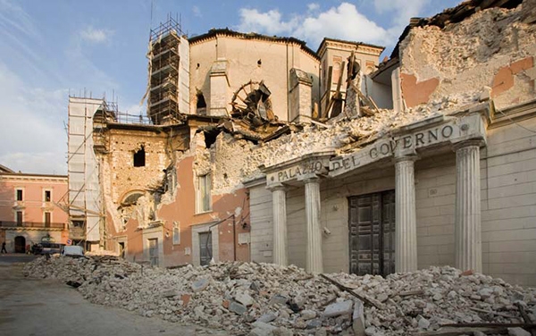 Terremoto l’Aquila 6 aprile 2009.  Legambiente: “6 aprile 2014, i conti non tornano”