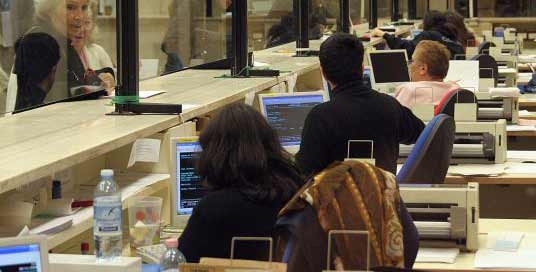 Dipendenti pubblici, record negativo. Troppi e mal distribuiti