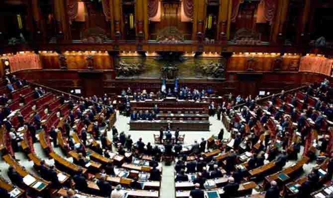 Def e pareggio di bilancio nel 2016. Disco verde, con mal di pancia, per il Governo