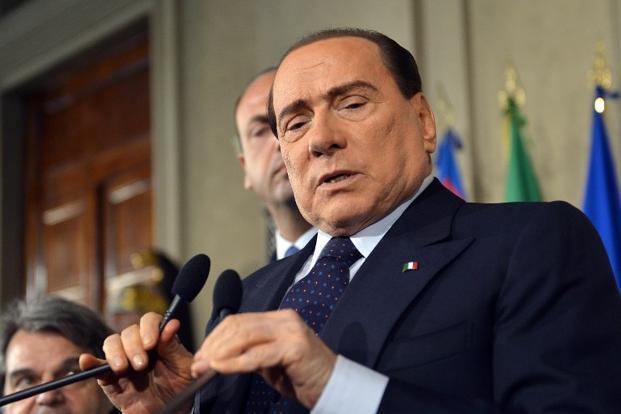 Silvio Berlusconi si ‘rinnova’ e attacca i giudici