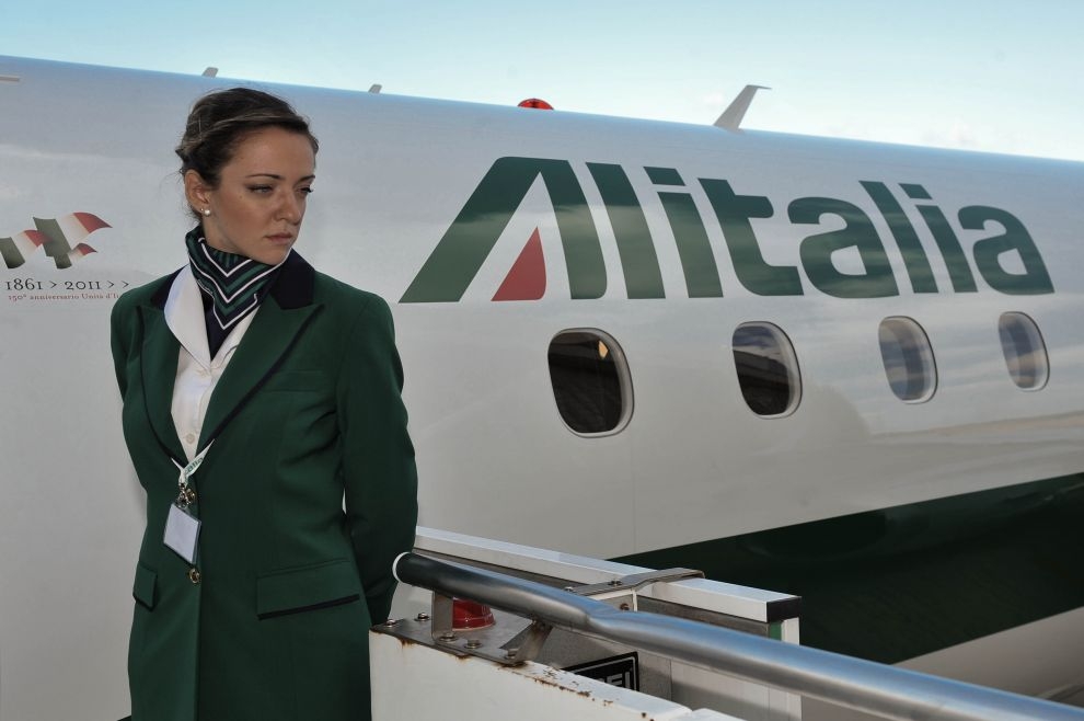 Alitalia, chi compra detta legge. L’incapacità istituzionale