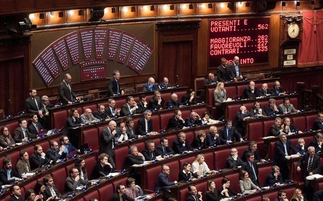 Passa il decreto lavoro. Ora è legge