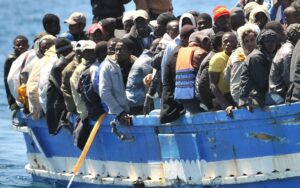 Sicilia. Nuovi sbarchi a Capo Passero, soccorsi centinaia di immigrati