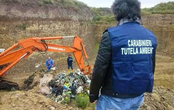 Terra dei fuochi. E’ nuova emergenza, sequestrata la cava Masseria Monti
