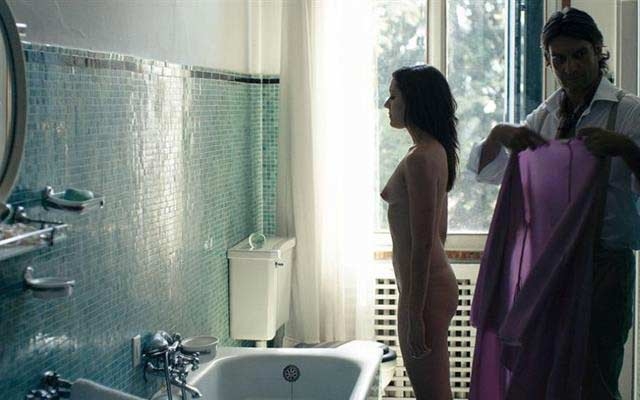 Ritual, una storia psicomagica. Thriller con coppia sadomaso. Recensione. Trailer