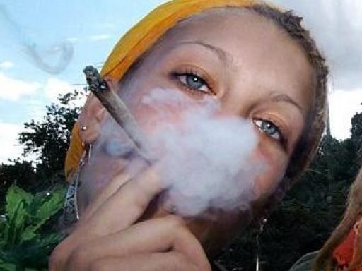 Corte Costituzionale. Pene leggere per droghe leggere