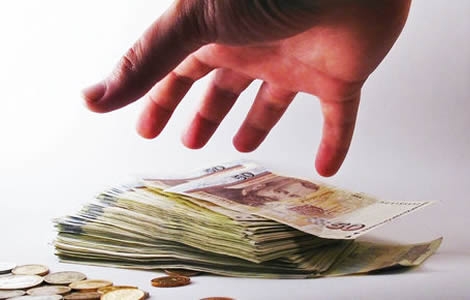 Elezioni. L’euro al centro dello scontro,  ma i contrari solo in leggero aumento