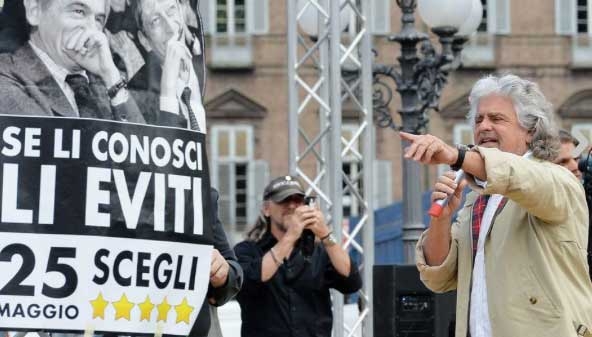 Grillo scatenato.”Io sono oltre Hitler”,inneggia a Stalin le forze dell’ordine sono con noi