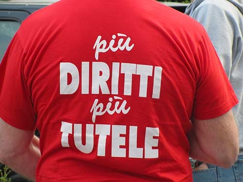 Consorzio italiana servizi. Continua la protesta delle lavoratrici contro i tagli