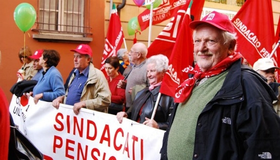 I pensionati Cgil, Cisl, Uil: ‘Caro Matteo, noi non stiamo sereni’