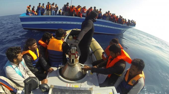 Immigrazione. Sbarcati a Trapani 424 rifiugiati