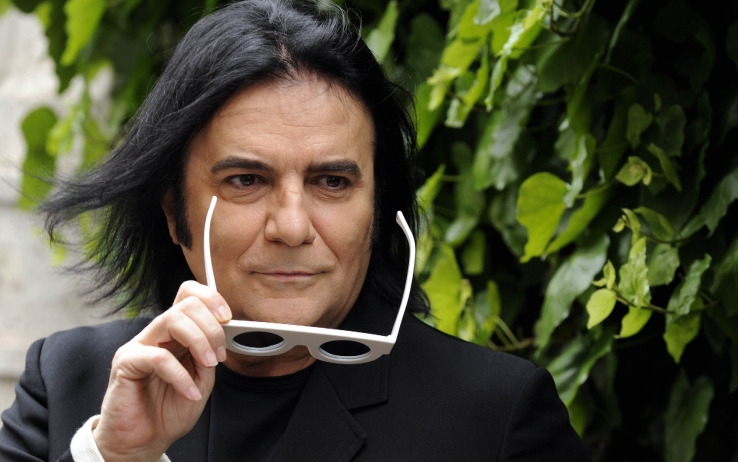 Roma. Renato Zero aggredito e rapinato per l’orologio d’oro