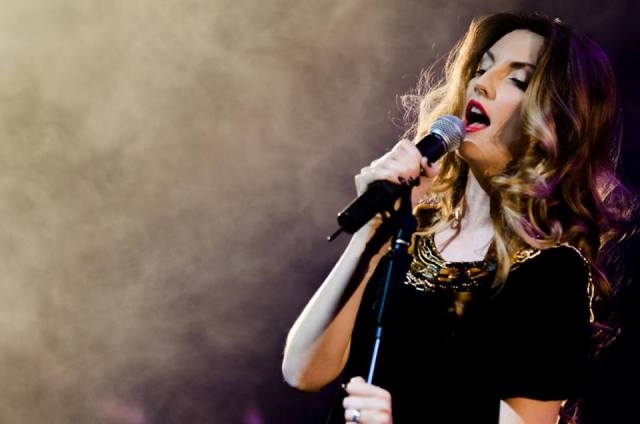 IAMAlina, la popstar che unisce Italia e Romania dal vivo al Teatro dell’Angelo