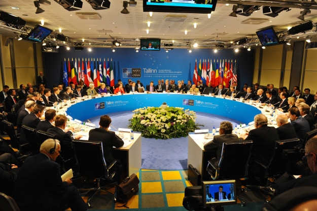 Ucraina. Nato conferma, stop alle collaborazioni con Mosca. IL VIDEO