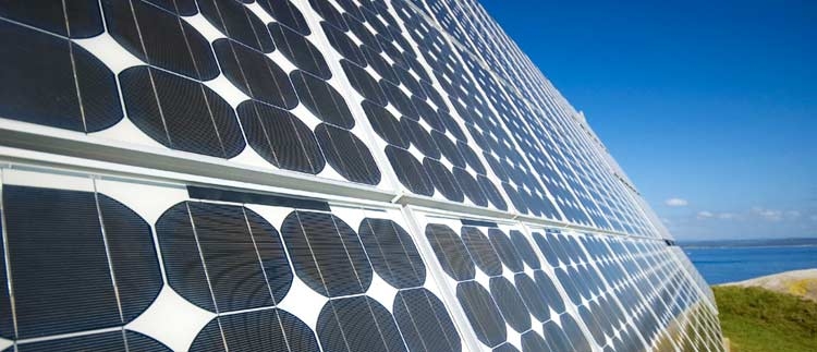 Energia. Il governo contro il solare. Perchè?