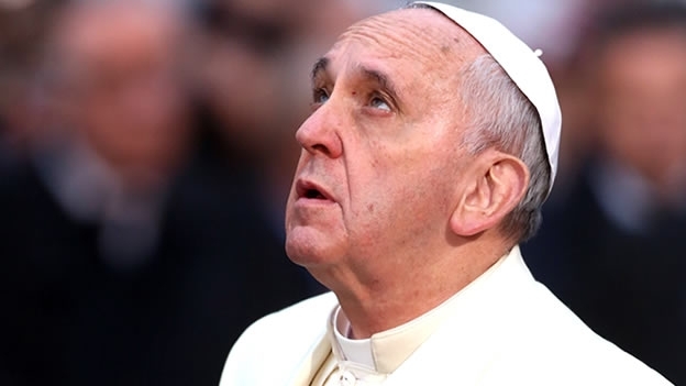 Il coraggio del Papa, il silenzio del mondo