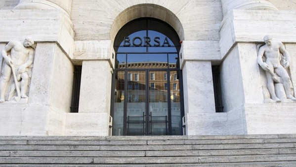 Piazza Affari in odor di presidenza UE ai massimi da aprile 2011