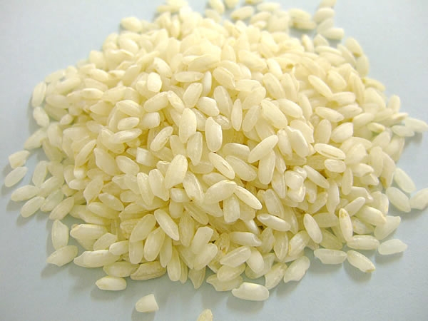 Fermiamo il riso dalla Cambogia. Un allarme sanitario a settimana