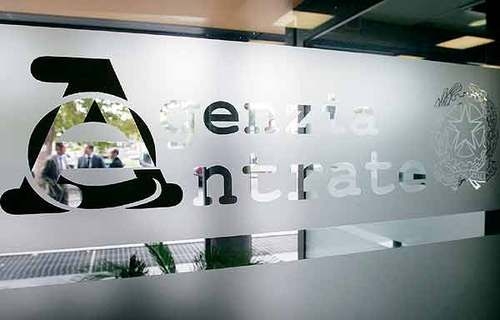 Arrestato ex direttore Agenzia Entrate della Campania