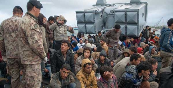 Immigrazione. Sono tutti uomini i 30 morti. In serata l’arrivo  Pozzallo
