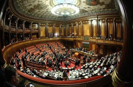 Renzi, settimana decisiva per le riforme. LA DIRETTA STREAMING DAL SENATO