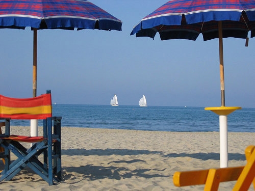 Solo 4 italiani su 10 partono per le vacanze a luglio