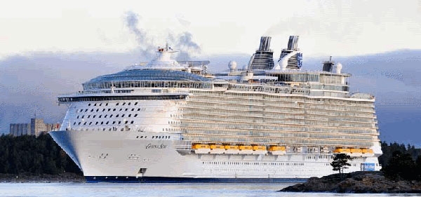 Il Mediterraneo costantemente aggredito dalle grandi navi