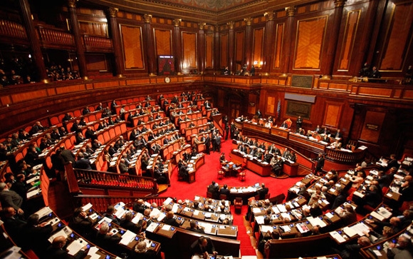 Senato alle 19,30 chiama su fiducia cultura. le riforme slittano a domani. LA DIRETTA