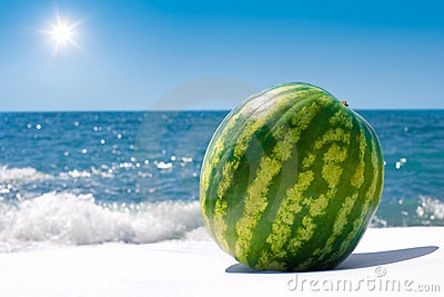 Sos frutta. Gli agricoltori sabato scendono sud tutte le spiagge italiane