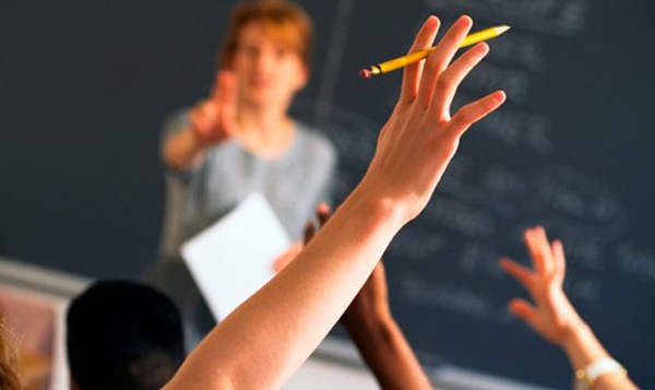 Scuola. Altro che insegnanti fannulloni. Lettera di una docente a Renzi, Giannini e Reggi