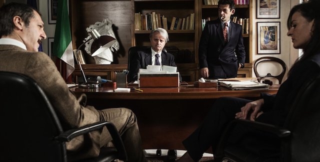 Venezia 71. La trattativa. Il dinamitardo film della Guzzanti racconta quella dello stato con la mafia