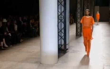 Moda. Parigi, lo stile che si ispira al buddismo. IL VIDEO