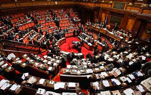 Jobs Act, ok dal Senato a delega. Spaccatura nel Pd