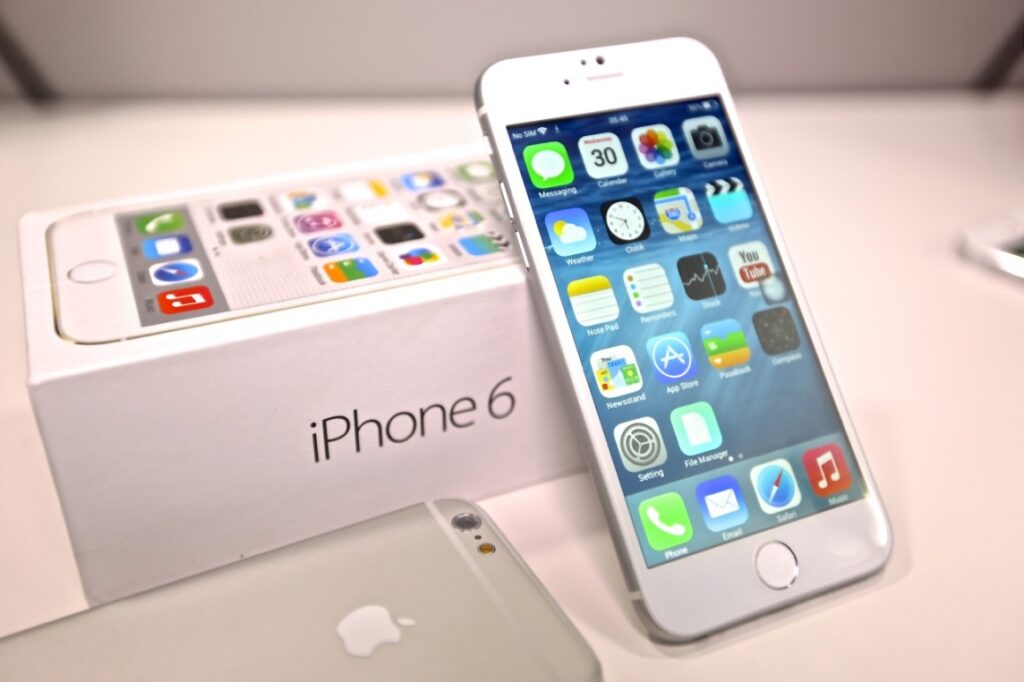 Apple. In un weekend venduti oltre 10 milioni di Iphone