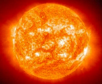 Tempesta solare sulla terra, disturberà satelliti e reti elettriche. IL VIDEO