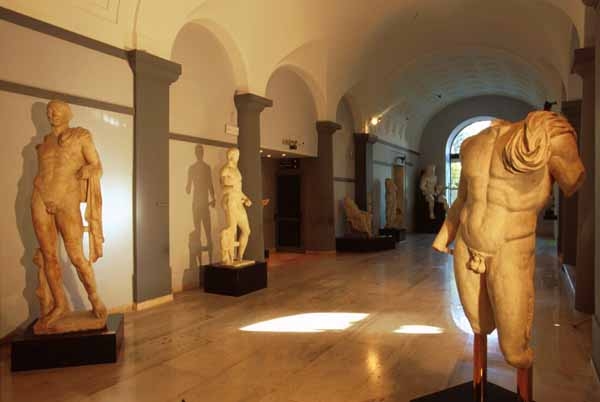 Musei aperti sabato fino a mezzanotte. Prezzo: 1 euro
