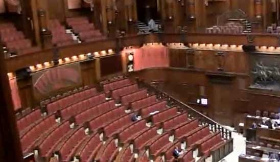La Camera riprende i lavori, ma l’aula è vuota. IL VIDEO