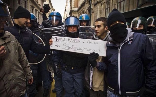 Blocco stipendi? Per la prima volta nella storia sciopera Polizia e militari