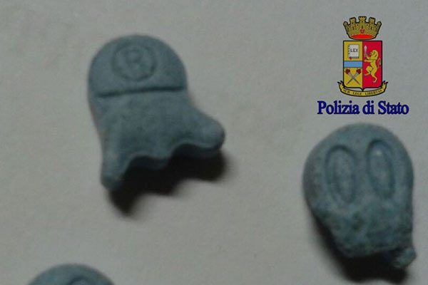 Droga. Roma spacciava pasticche ‘fantasmini’. Arrestato 26enne del Gambia