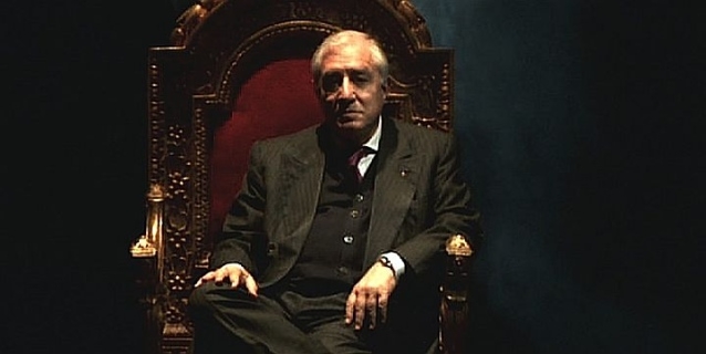 Venezia 71. Belluscone, una storia siciliana. La corte dei miracoli dei mafiosi piccoli