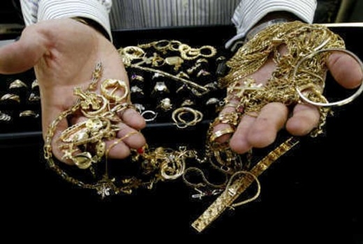 Riciclaggio. Inchiesta su compro oro, 2 imprenditori in manette