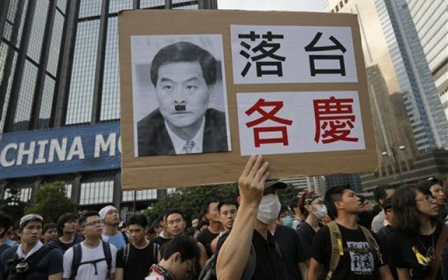 Hong Kong. Il premier accetta di discutere con i dimostranti, ma non si dimette. IL VIDEO