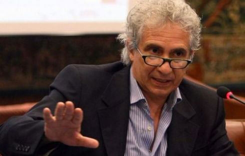 Jobs Act. Mineo furioso: Renzi un pericolo per la democrazia, va fermato
