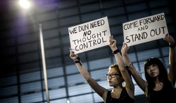 A Hong Kong i manifestanti non demordono. Proteste alla festa nazionale. IL VIDEO