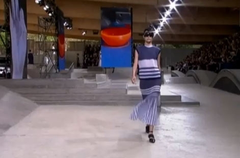 Moda. In passerella la Parigi surrealista. IL VIDEO