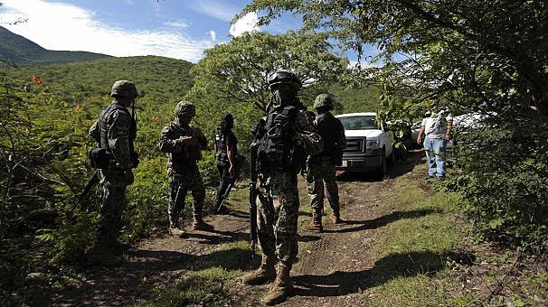 Messico. Membri cartello rivendicano omicidio di 17 studenti