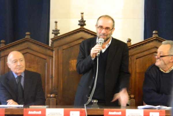 Primo Piano sull’autore. Maestro, demiurgo o Peppuccio