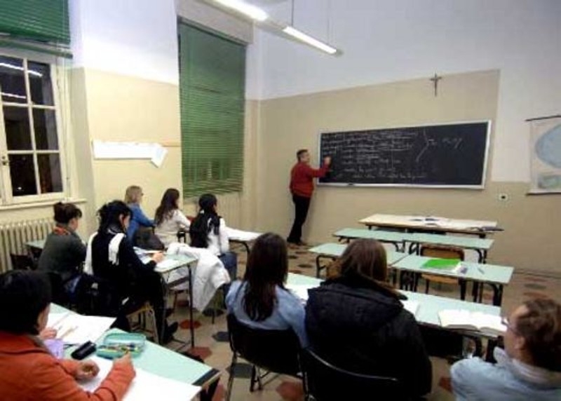 Scuola: docenti, la valorizzazione si fa per Contratto e senza gerarchizzazioni